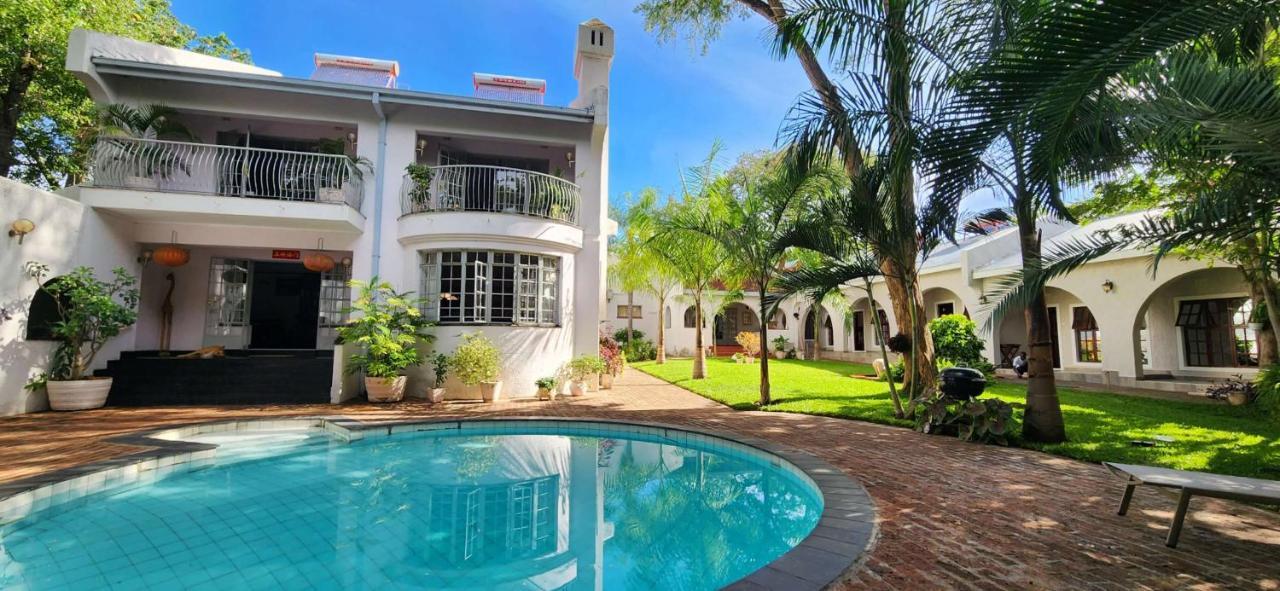 Jacaranda Lodge Victoria Falls Luaran gambar