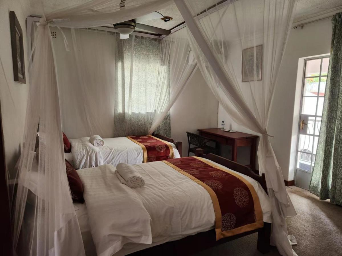 Jacaranda Lodge Victoria Falls Luaran gambar