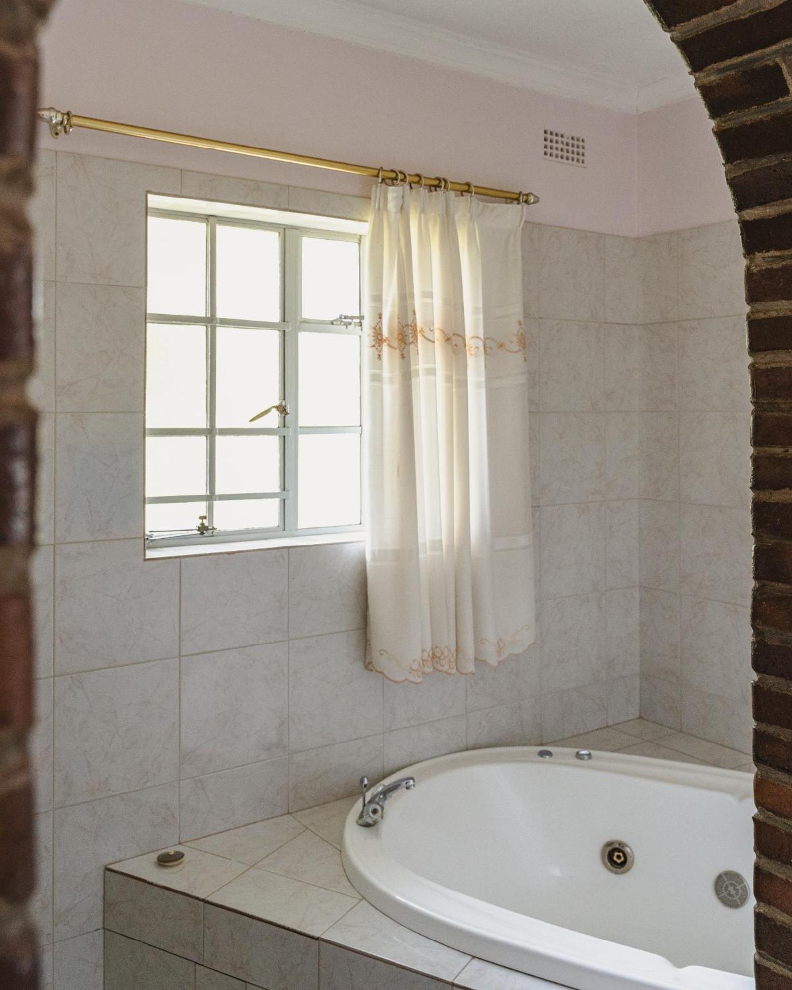 Jacaranda Lodge Victoria Falls Luaran gambar